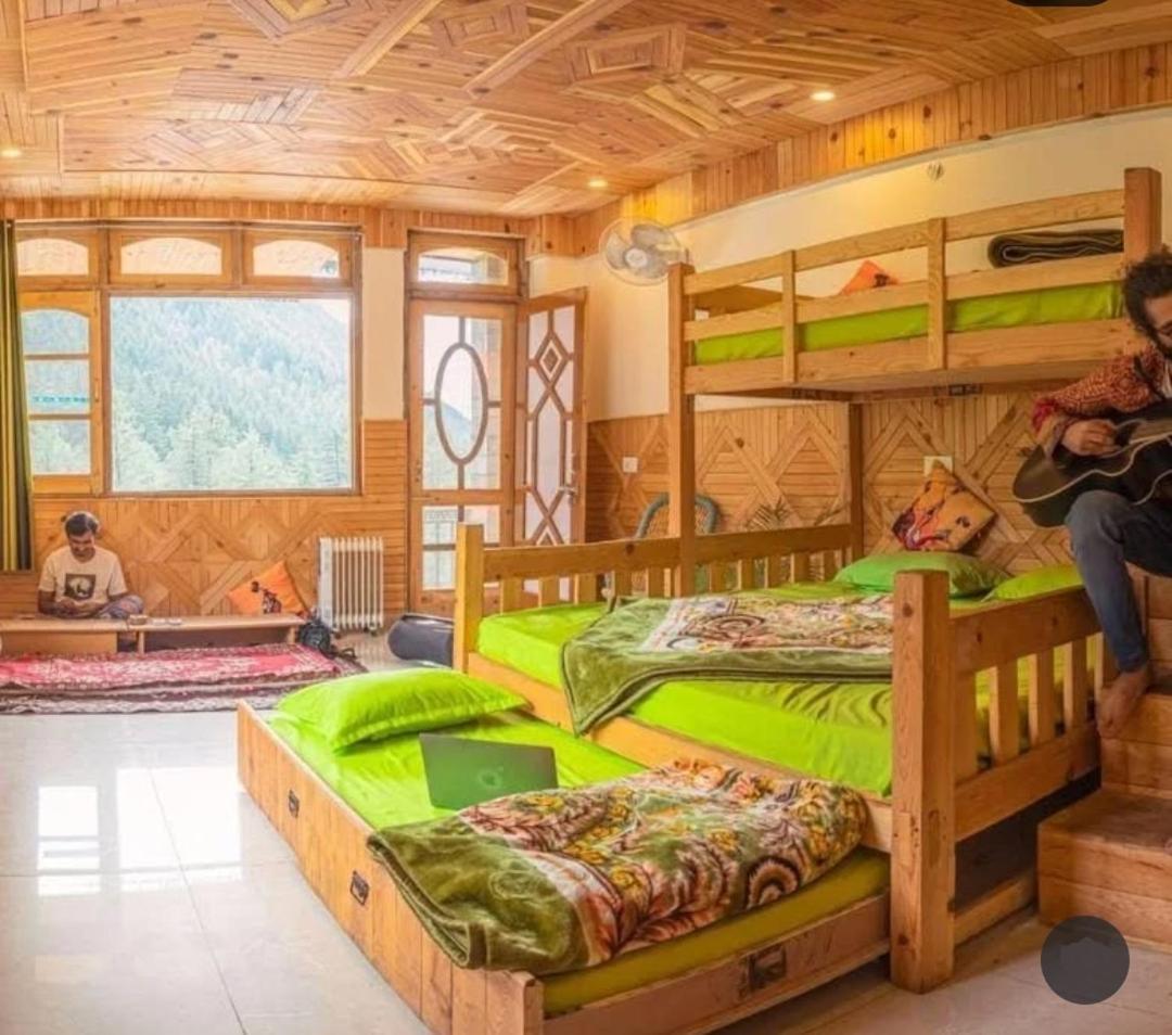 Chalo Chhalal Hotel & Cafe Касоль Экстерьер фото