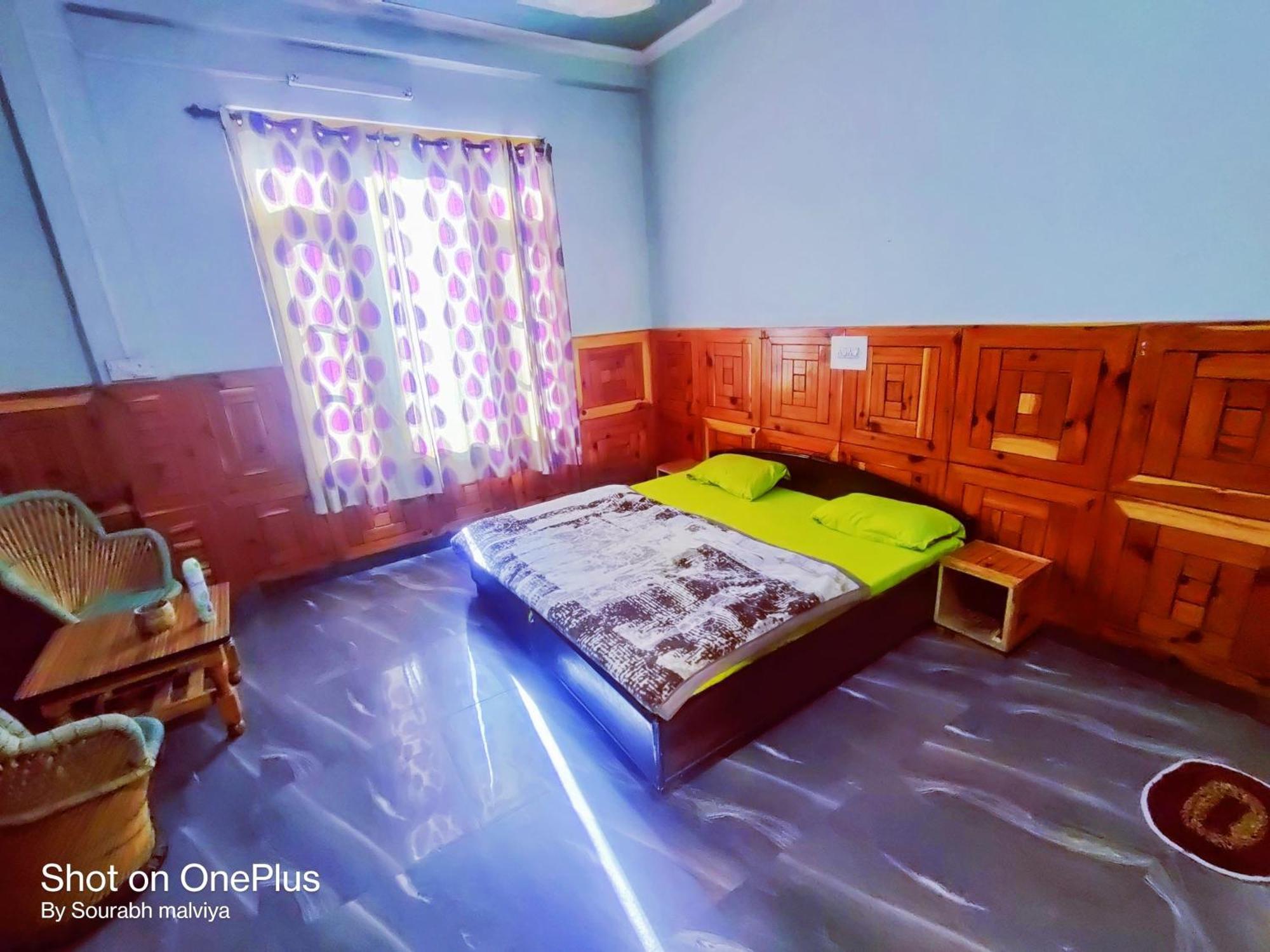 Chalo Chhalal Hotel & Cafe Касоль Экстерьер фото