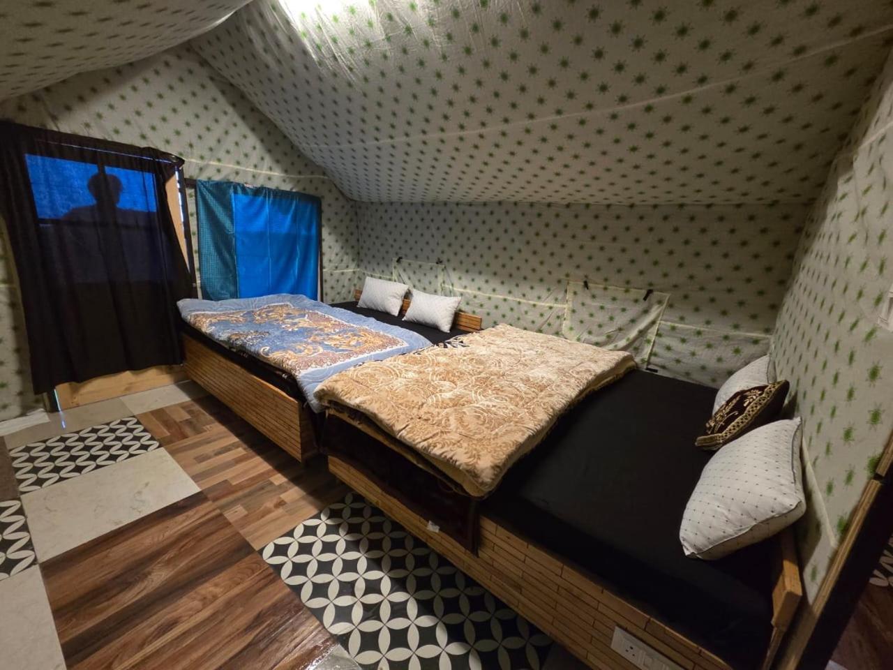 Chalo Chhalal Hotel & Cafe Касоль Экстерьер фото